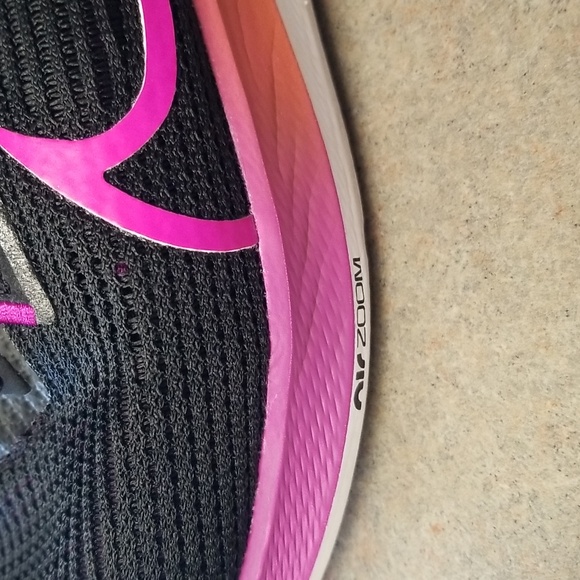 Nike Air Running Shoes - Picture 7 of 11